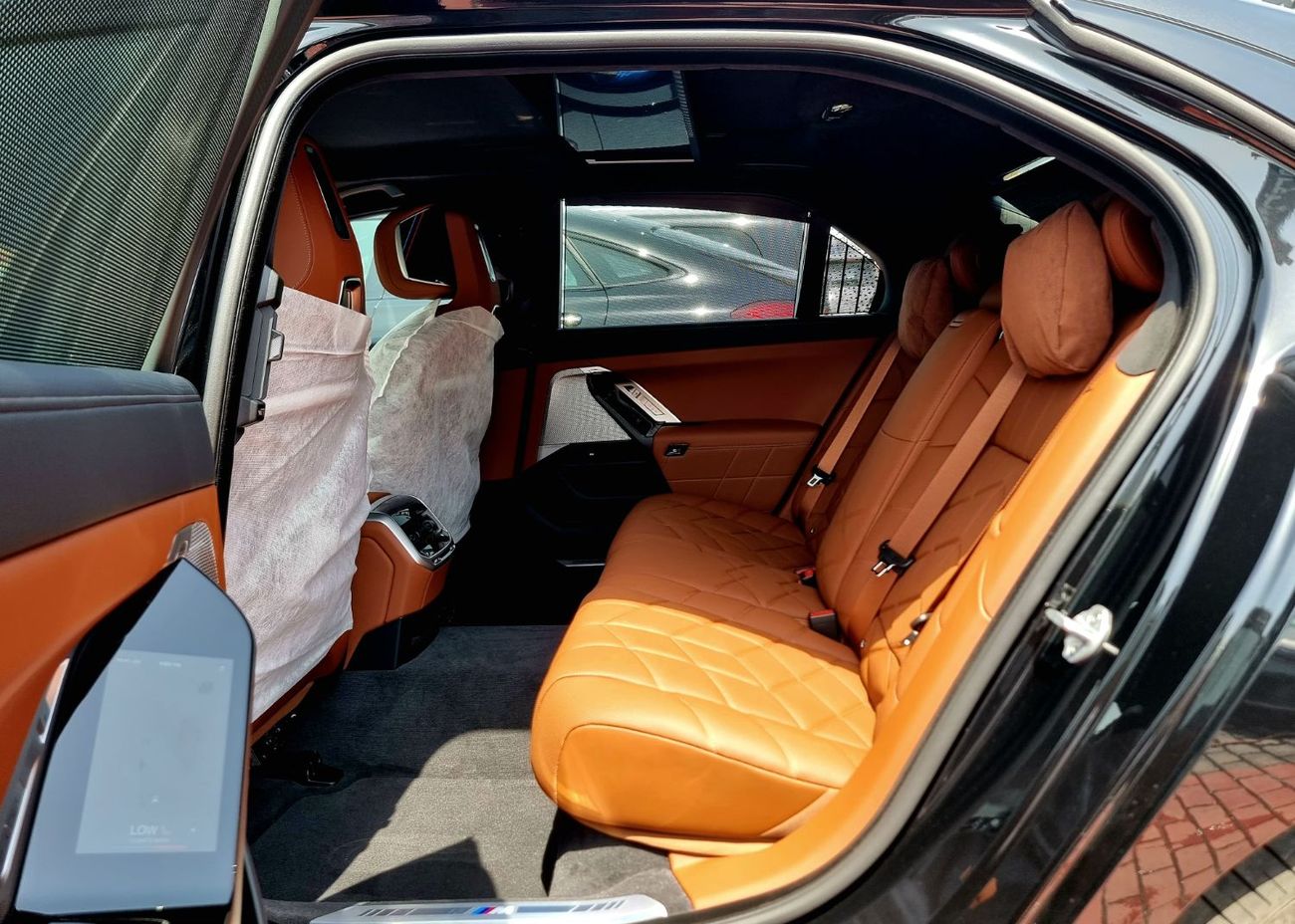 بي أم دبليو 740i M Sport Warranty & Service 2026 GCC