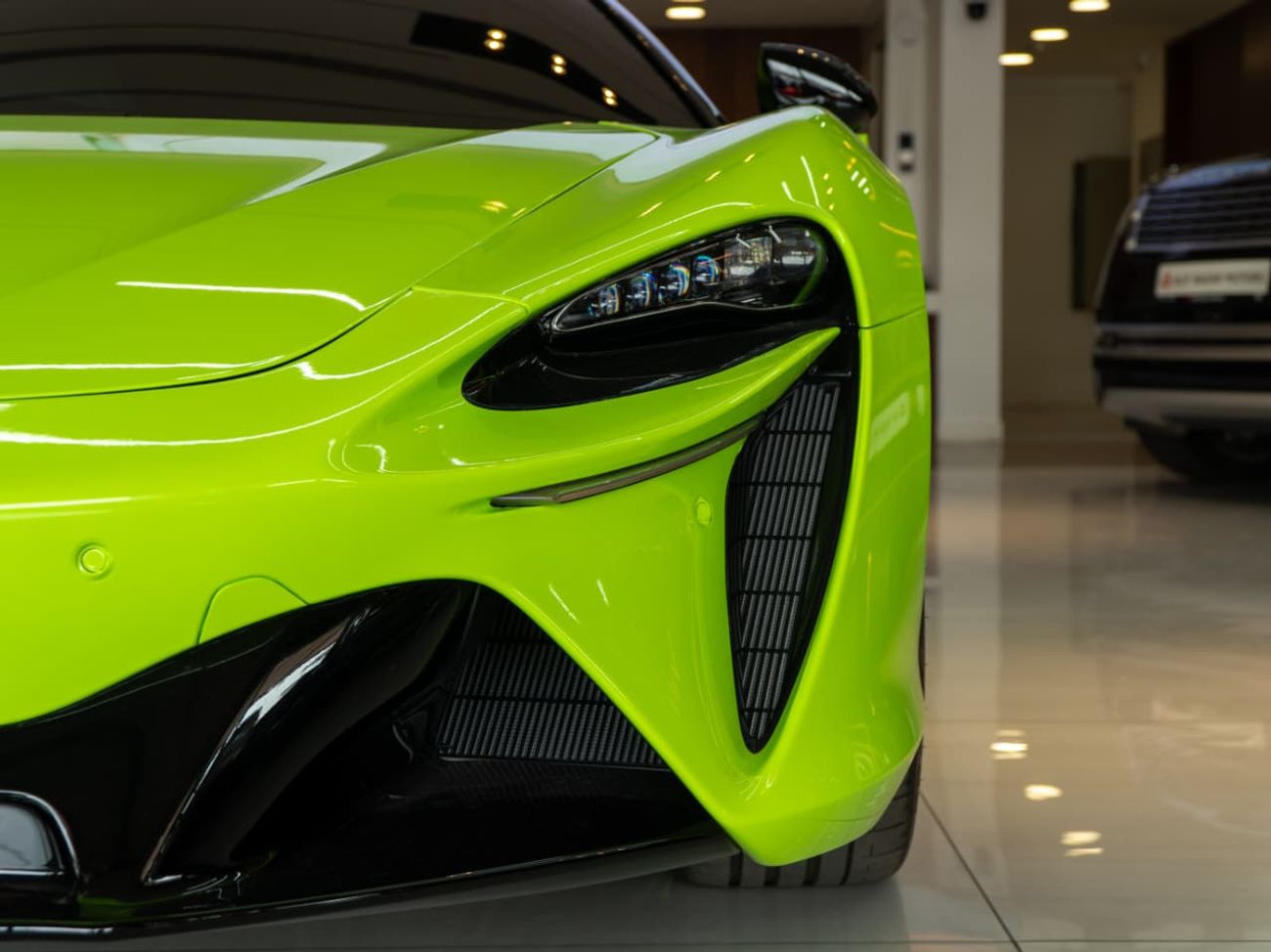 McLaren Artura 2024 McLaren Artura Plug-In Hybrid | KOREAN Specs | Like New