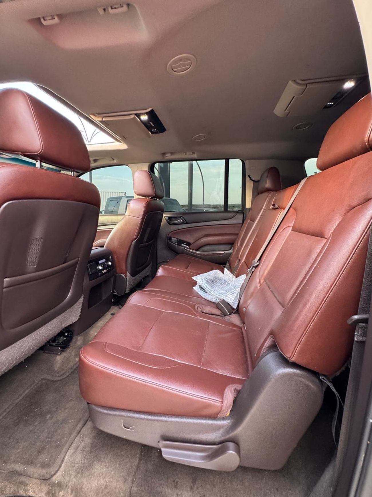 Chevrolet Suburban LTZ 5.3L 4WD