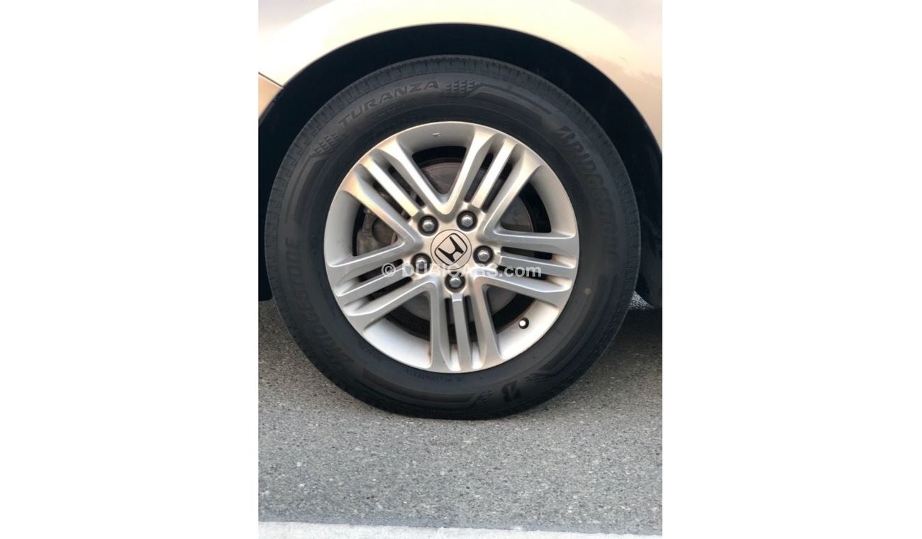 هوندا أكورد موديل 2013 GCC CAR PREFECT CONDITION INSIDE AND OUTSIDE