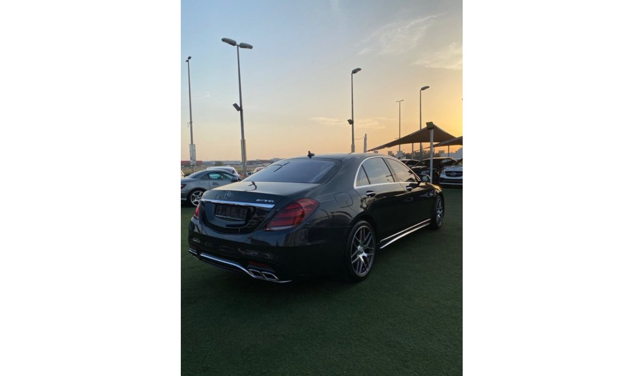 مرسيدس بنز S 500 AMG