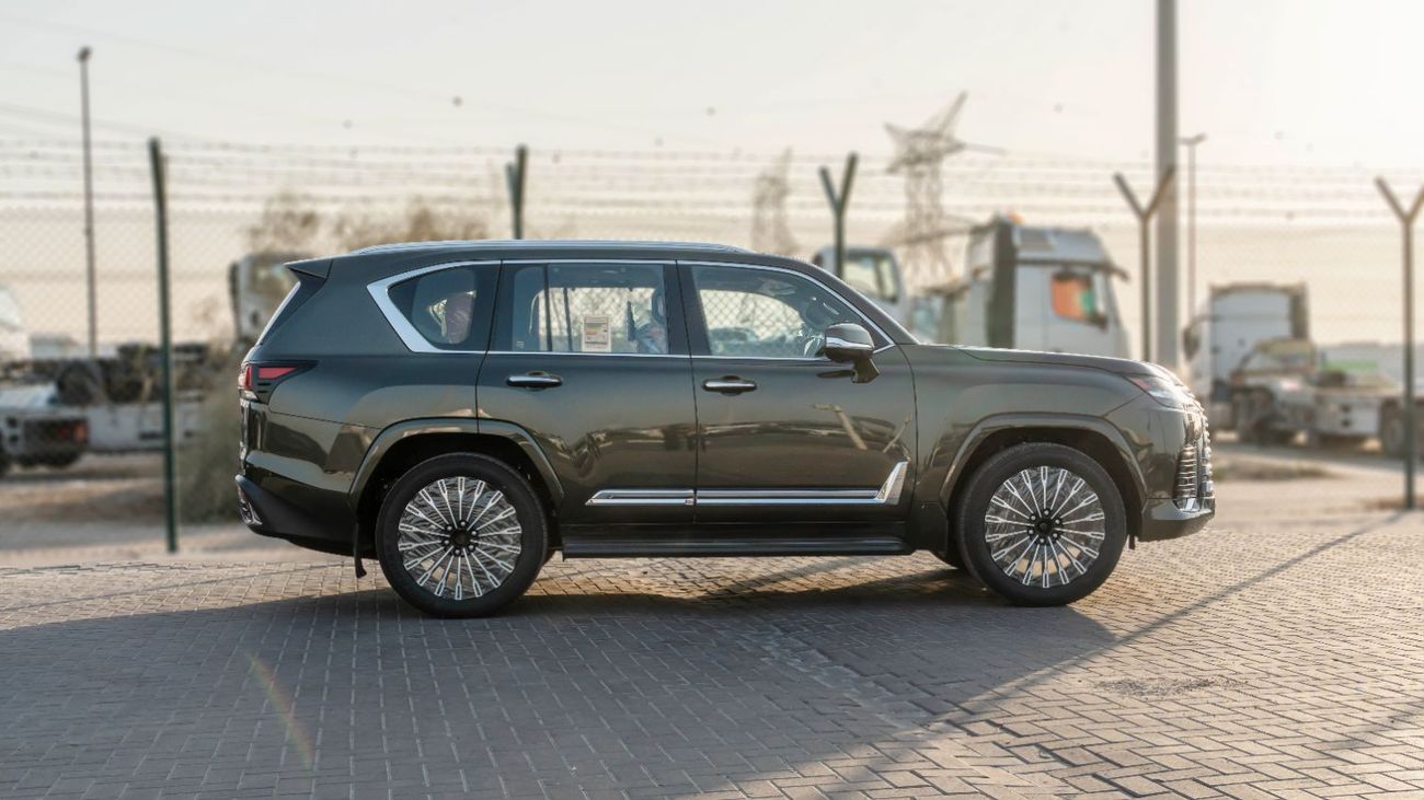 لكزس LX 700h VIP 2026 Lexus LX700h VIP 3.5L Hybrid (Green)