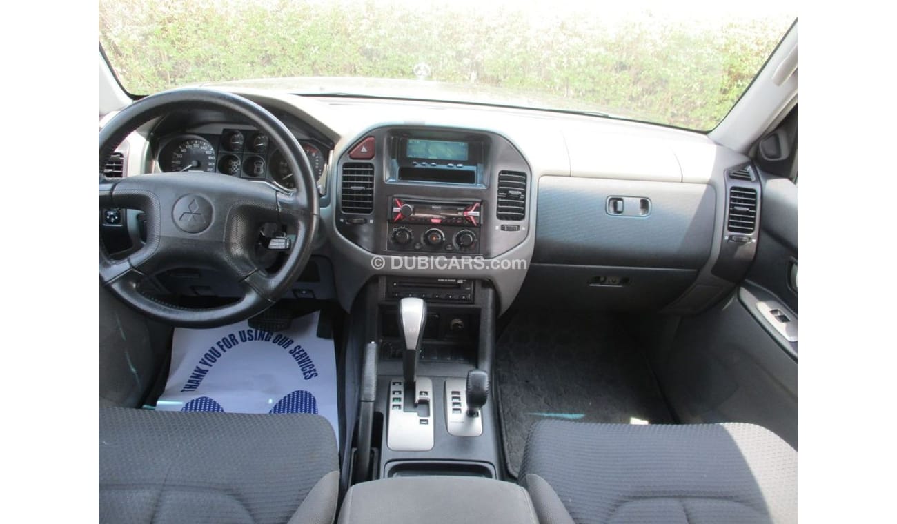 Mitsubishi Pajero MITSUBISHI PAJERO  2 DOOR 2005 ORIGINAL PAINTS , SINGLE OWNER ,GULF SPACE