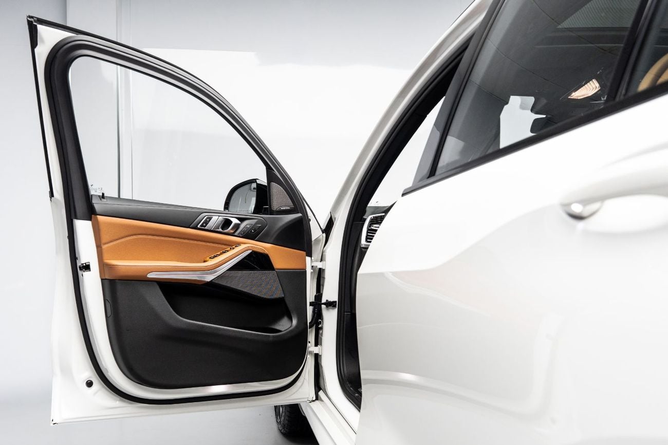 بي أم دبليو X5 40i M SPORT BUY NOW, PAY 2027 | THE BLACKLINE STANDARD | 12 Month Blackline Warranty, GCC