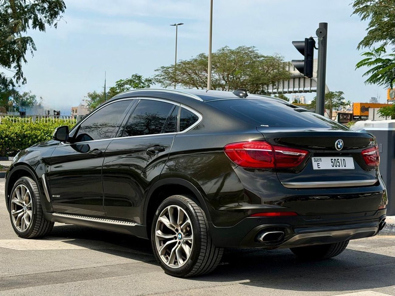 BMW X6 XDRIVE50i EXCLUSIVE Luxury BMW X6 2016 GCC Xdrive FULL OPTIONS ORIGINL PAINT FULL SERVICE HI