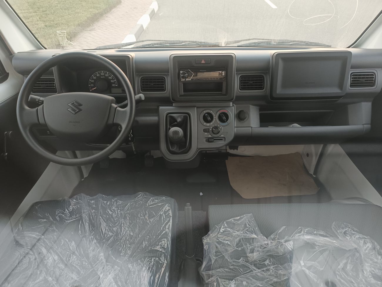 Suzuki Carry PICKUP, 1.5L 4CY PETROL, MANUAL GEAR BOX