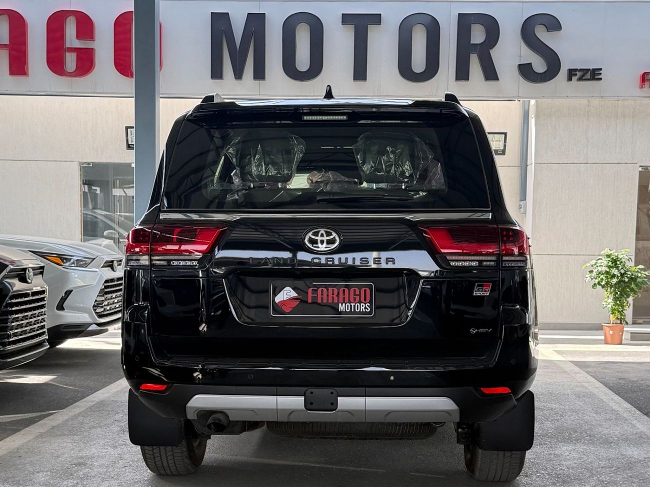 Toyota Land Cruiser 2026 LAND CRUISER GR-SPORT 3.5 HYBRID **EXPORT ONLY**التصدير فقط خارج الخليج***