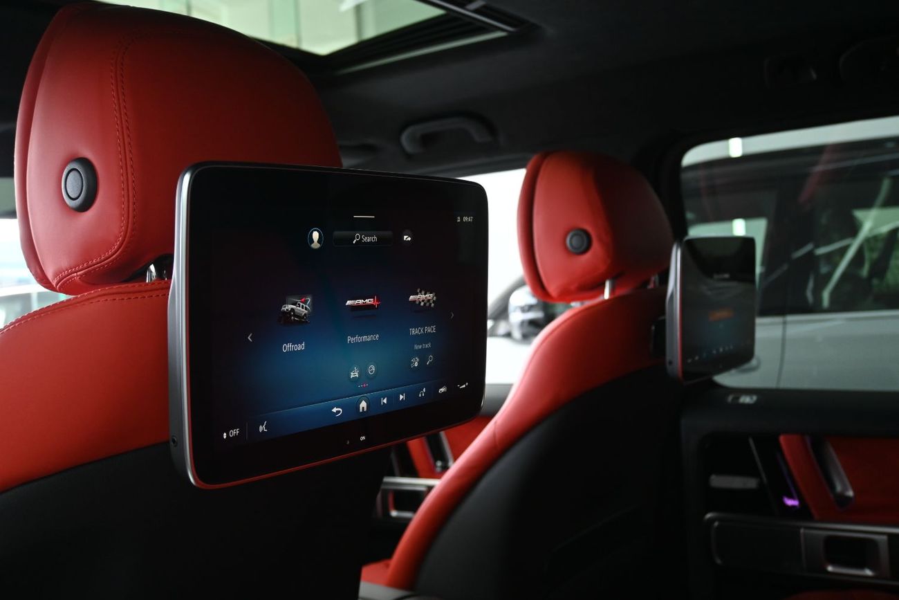 Mercedes-Benz G 63 AMG 4MATIC SUV Mercedes AMG G63 4.0-litre V8 Bi-Turbo, Model 2026 Color White