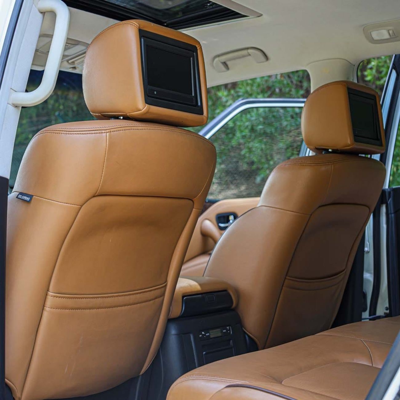 Nissan Patrol SE Platinum Nissan patrol 2015