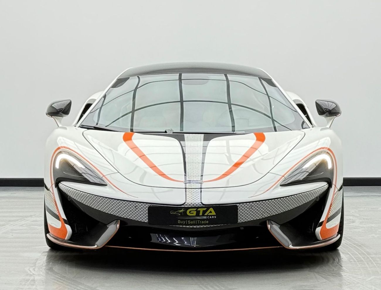 مكلارين 570S 2017 Mclaren 570 S, Full Service History, Very Low Km, Excellent Condition, GCC