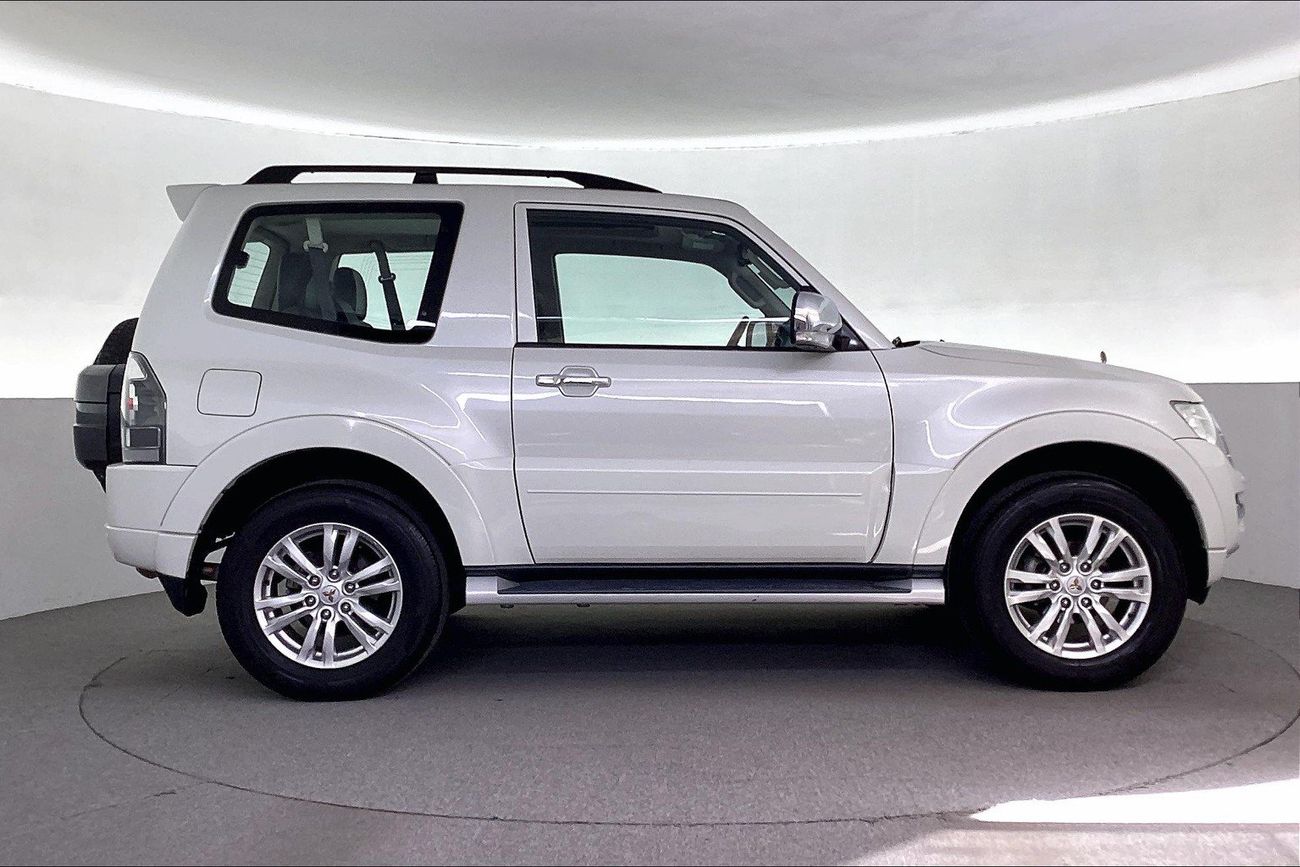 ميتسوبيشي باجيرو GLS Highline | شامل الضمان | 0 ﺪﻔﻋﺓ ﺃﻮﻟﻯ