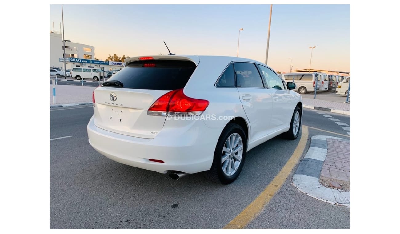 Toyota Venza AWD AND ECO 2.7L V4 2010 AMERICAN SPECIFICATION