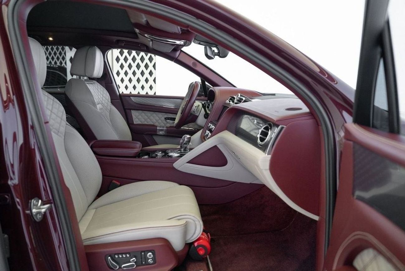 Bentley Bentayga FIRST EDITION Bentley Bentayga V8