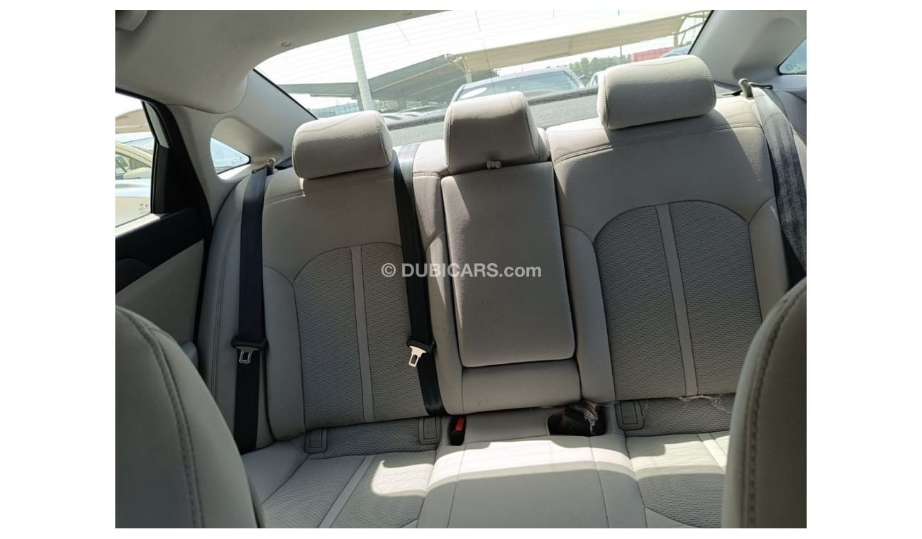 Hyundai Sonata GLS car in excellent condition with no accidents