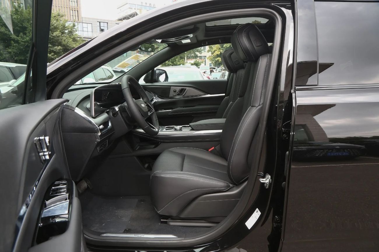 Cadillac XT5 2026 Model 28T All-Wheel Drive Luxury Edition