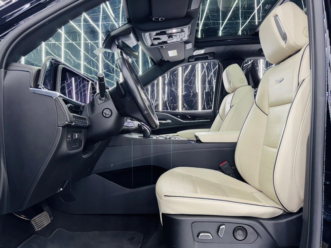 Cadillac Escalade Sport 6.2L 4WD 2022 Cadillac Escalade, 2026 Warranty, 2027 Service Pack, 8 Seater, Full Options, GCC