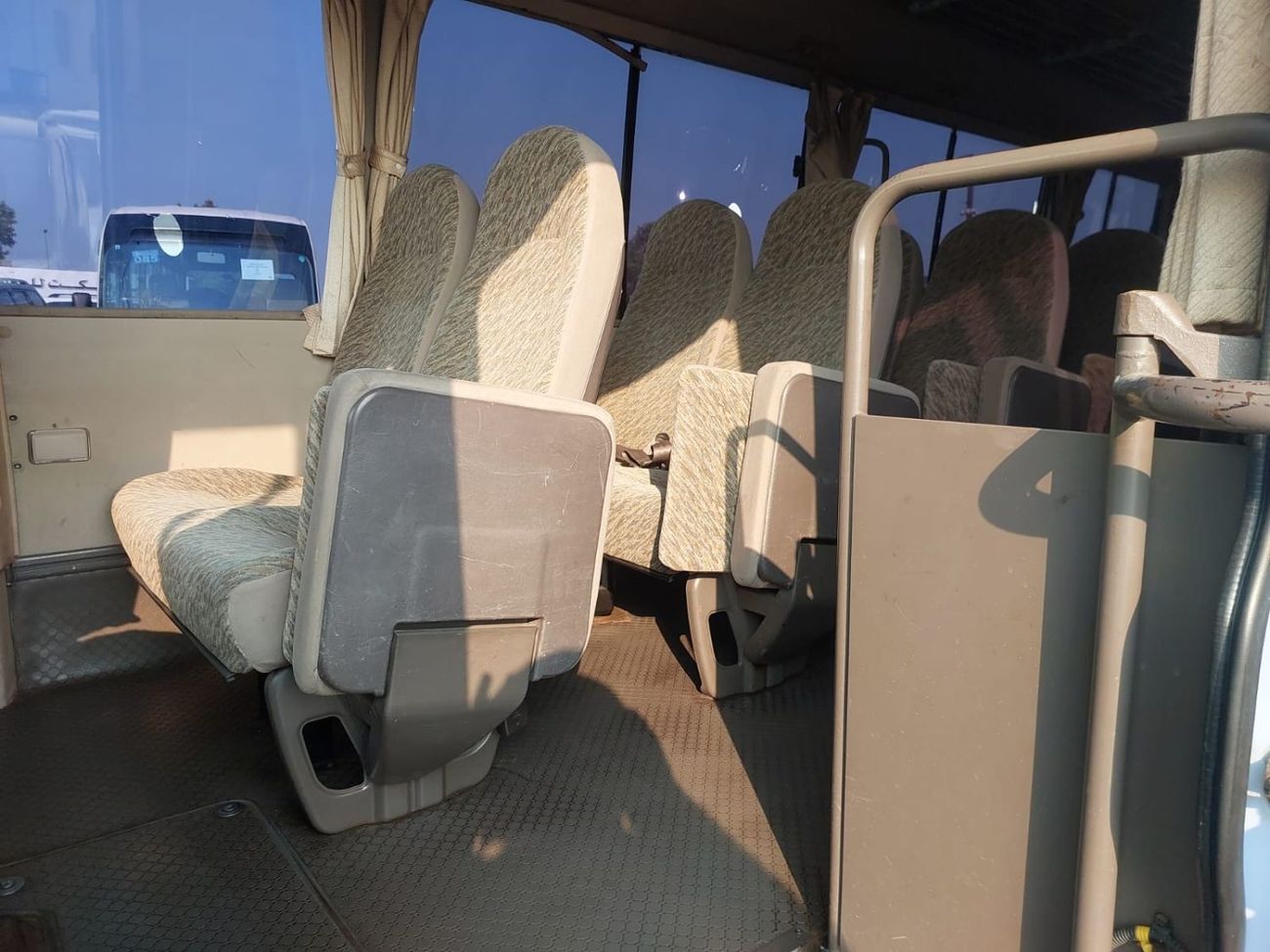 Mitsubishi Rosa MITSUBISHI ROSA BUS RHD 1998 MODEL 5.2 L DIESEL MANUAL(PM00064)