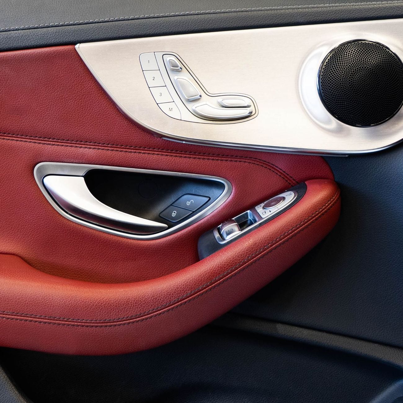 مرسيدس بنز C 200 كوبيه AED 2,299 P.M • 0% Downpayment • Mercedes C200 Coupe • 1 Year Warranty