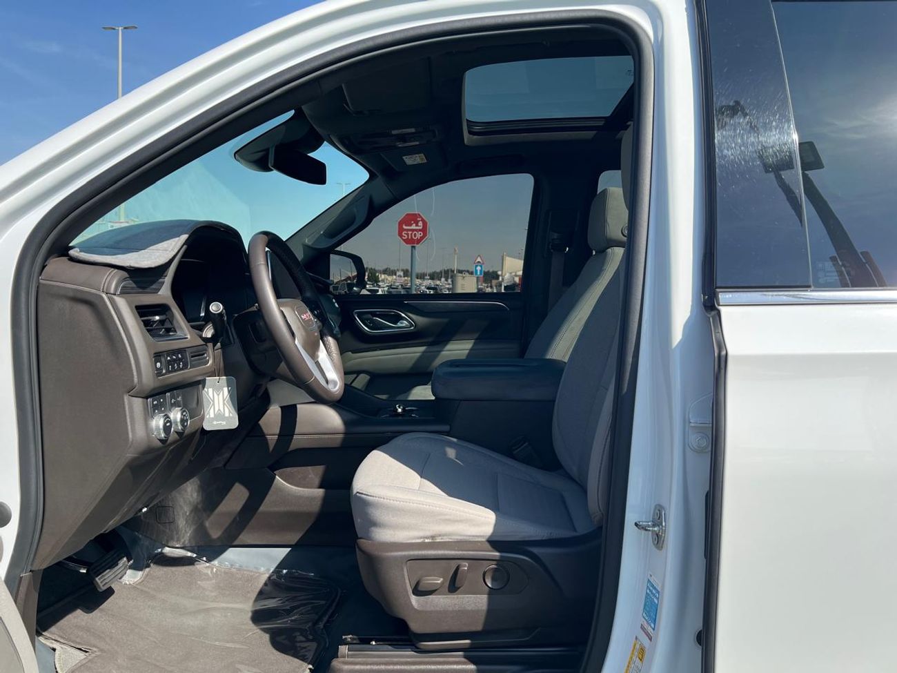 GMC Yukon GMC YUKON 2023 5.3 V8 SLT (AWD)