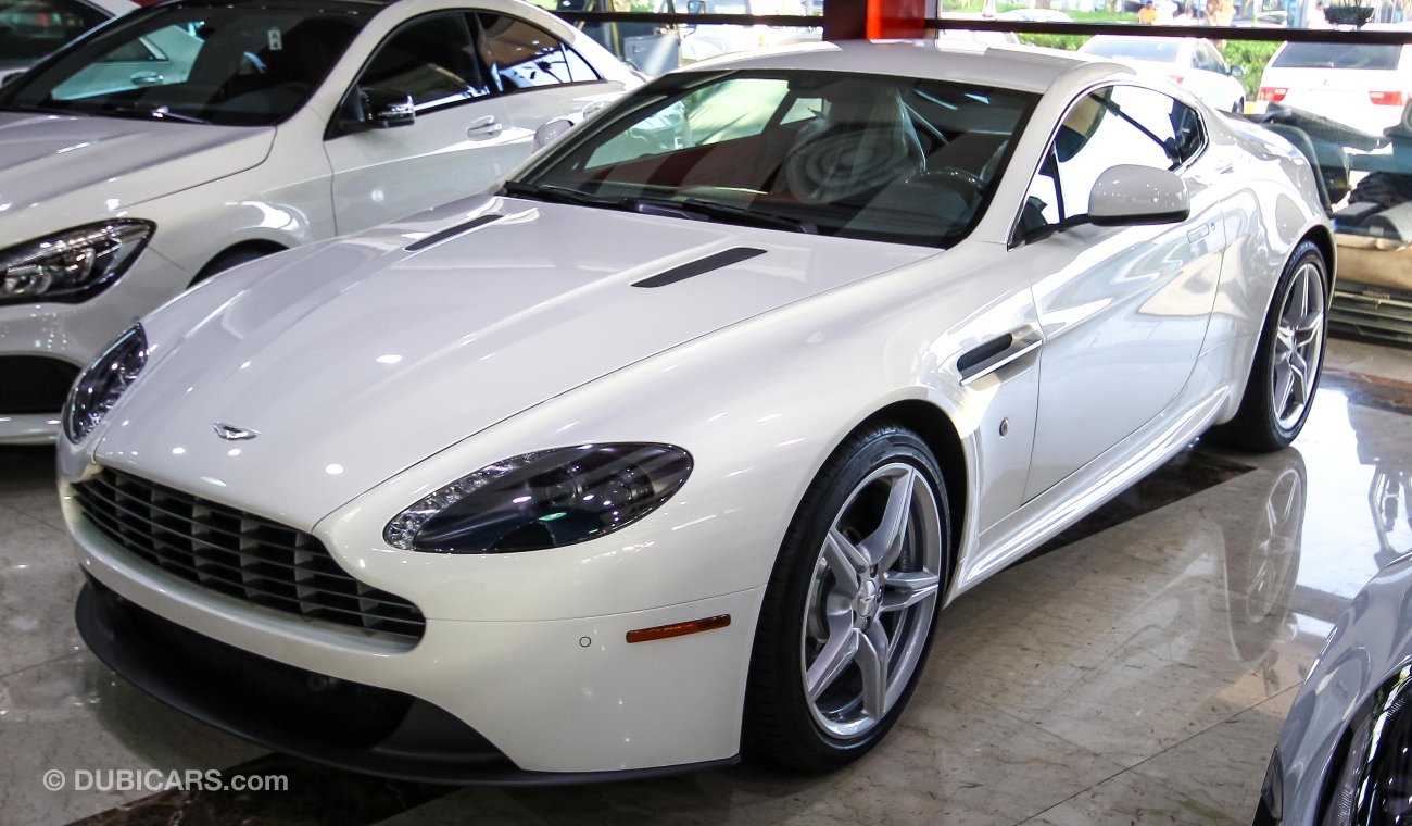 Aston Martin Vantage