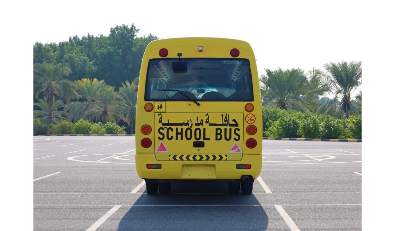 ميتسوبيشي روزا 2008 | 4.2L - 26 SEATER LONG BODY SCHOOL BUS | M/T DIESEL | GCC SPECS | BULK STOCK AVAILABLE