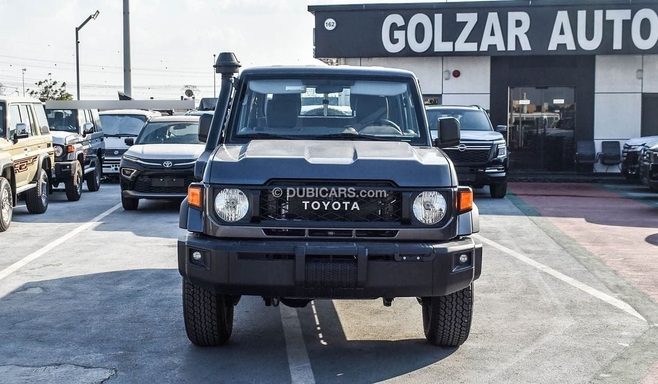 تويوتا لاند كروزر بيك آب LC79 DC 4.0l Automatic Alloy Wheels 4WD 5 Seater Petrol