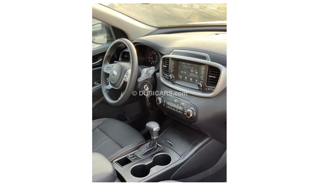 Kia Sorento 2020 Kia Sorento GDi 2.4L V4 - 7 seater MidOption