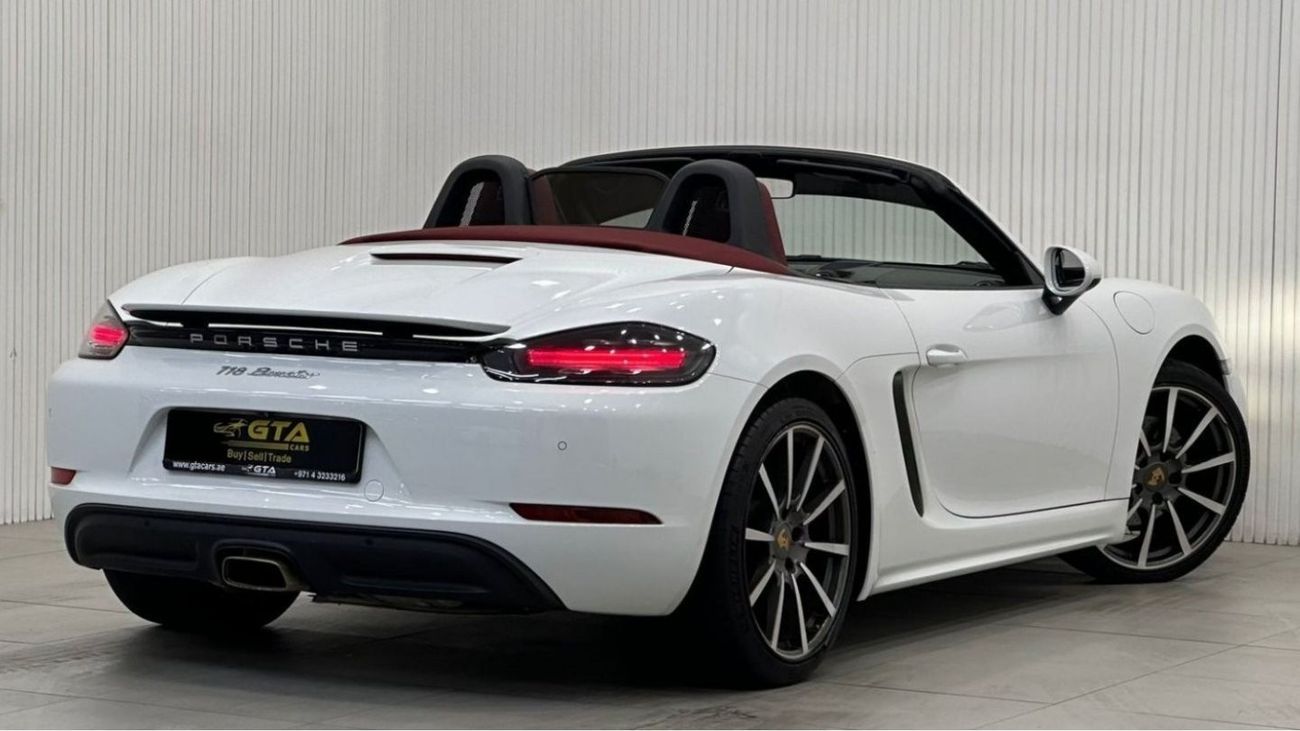 بورش بوكستر 718 2023 Porsche 718 Boxster, June 2025 Agency Warranty + Service Contract, Full Service History, Gcc
