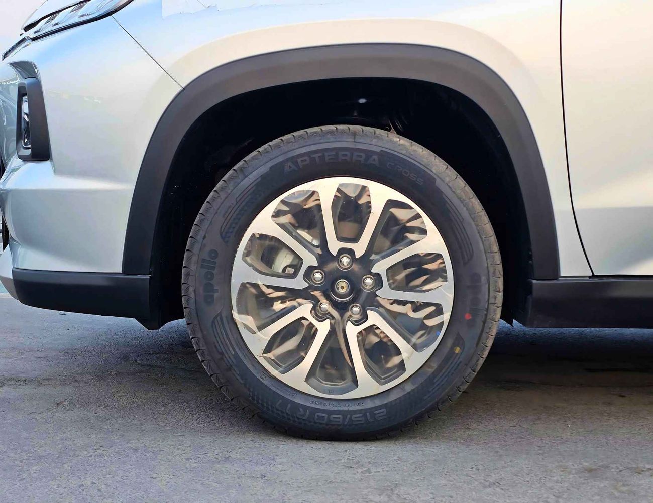 Suzuki Grand Vitara GLX / HYBRID / 1.5L V4 / FULL OPTION / 360* CAMERA / HEADUP DISPLAY (CODE # GVHB4X4F)