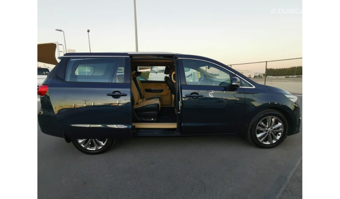 Kia Carnival Kia carnival 2016 GCC Specefecation