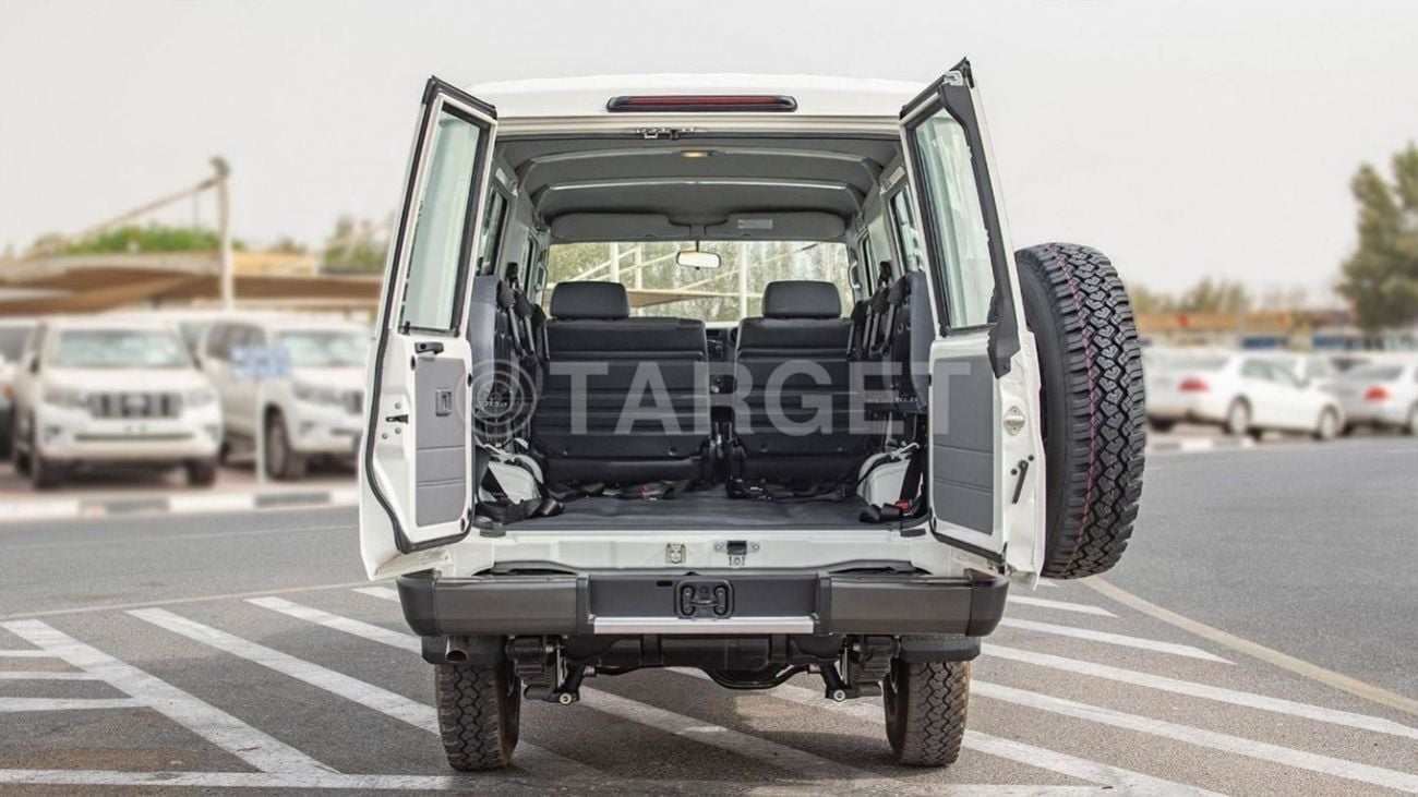 تويوتا لاند كروزر 70 LAND CRUISER LC78 (RHD) 4.2L V6 DIESEL
