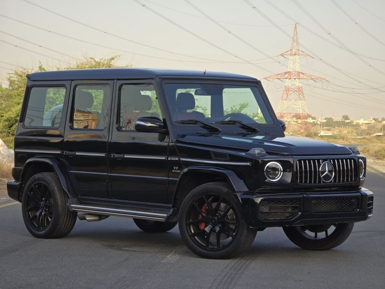 مرسيدس بنز G 63 AMG Std 5.5L MERCEDES G-63 AMG 2013 GCC BODYKIT MODEL 2020 GOOD CONDITION INSIDE OUT SIDE