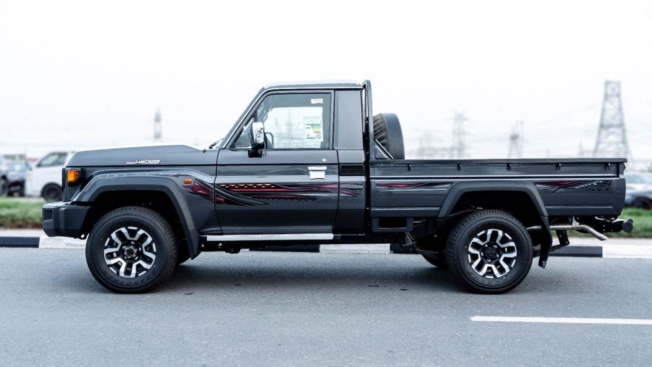 Toyota Land Cruiser Pick Up 2026 Toyota LC79 2.8L AT Diesel Full Option (Grey-Brown)