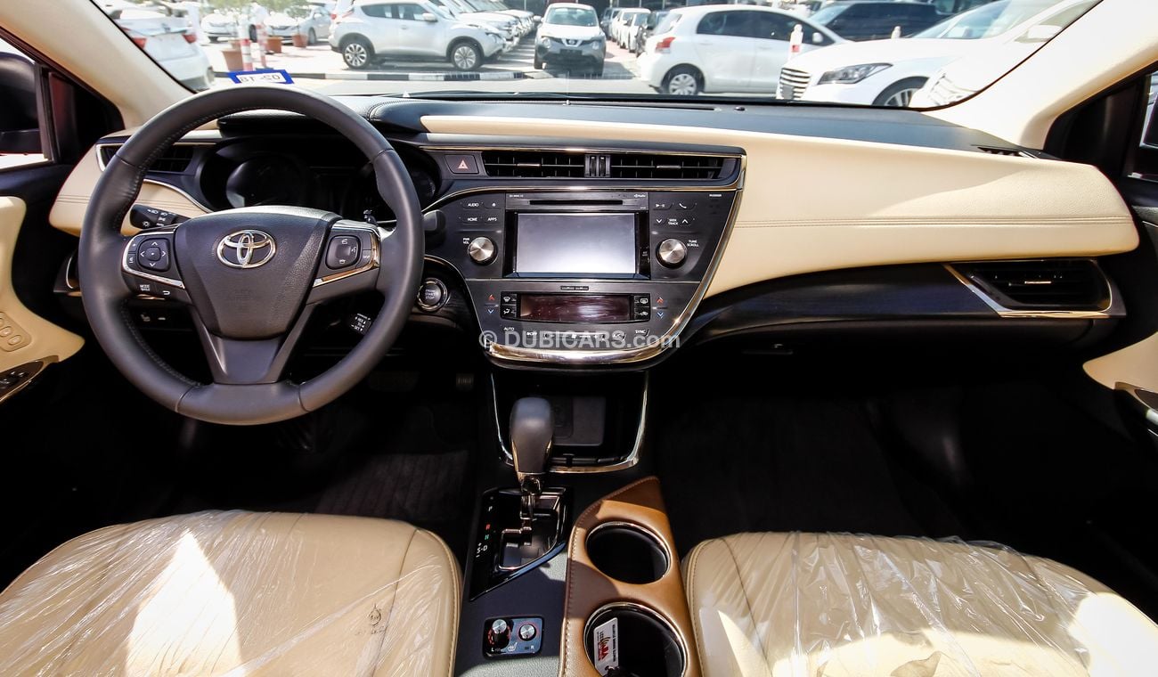 تويوتا افالون Touring