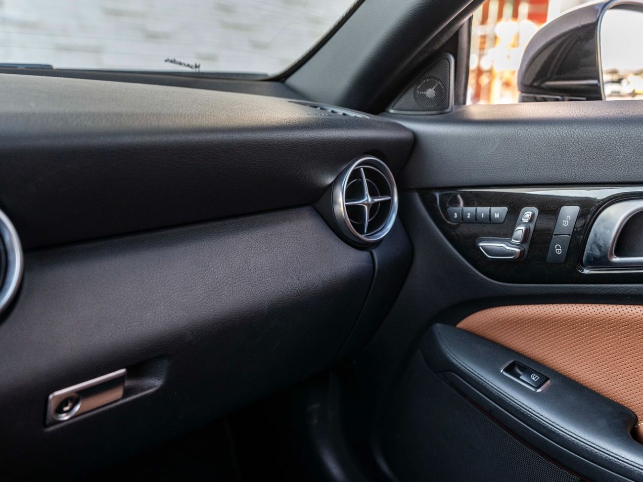 مرسيدس بنز SLC 200 Std 2.0L