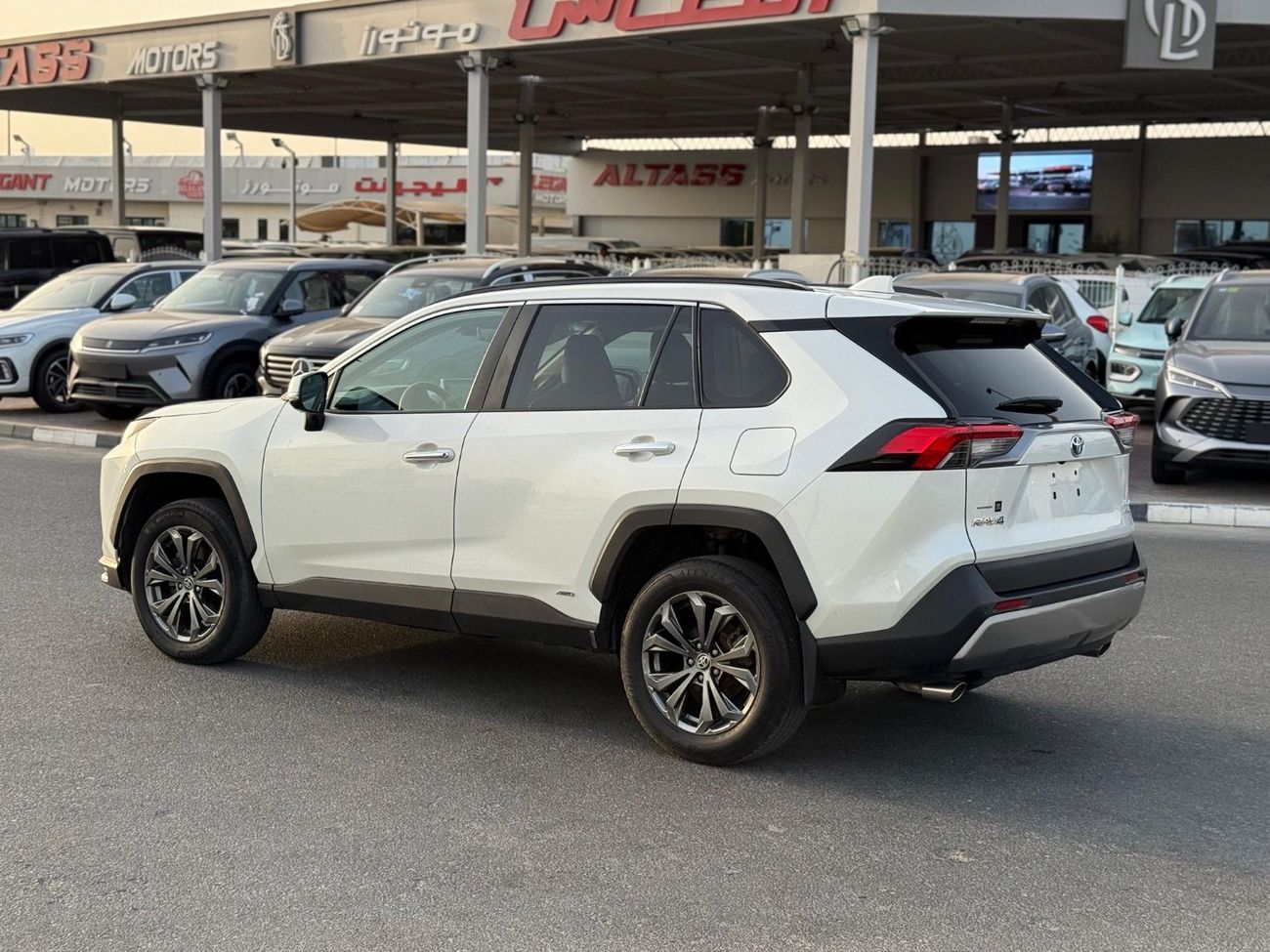 Toyota RAV4 Hybrid Limited 360 camera Full option 2022