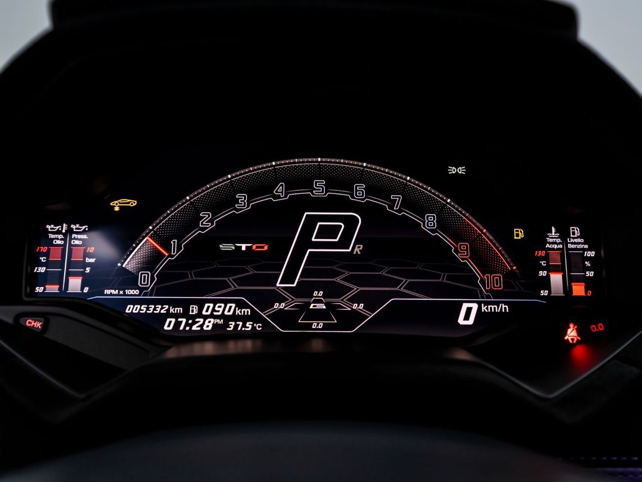 لامبورغيني هوراكان STO