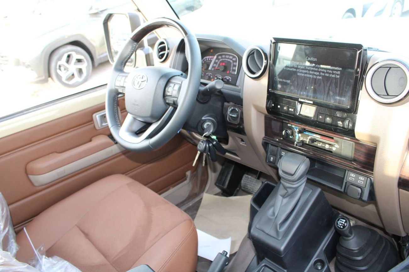 تويوتا لاند كروزر بيك آب TOYOTA LANDCRUISER 79 2.8L DIESEL DOUBLE CAB 4WD LX-Z AUTO