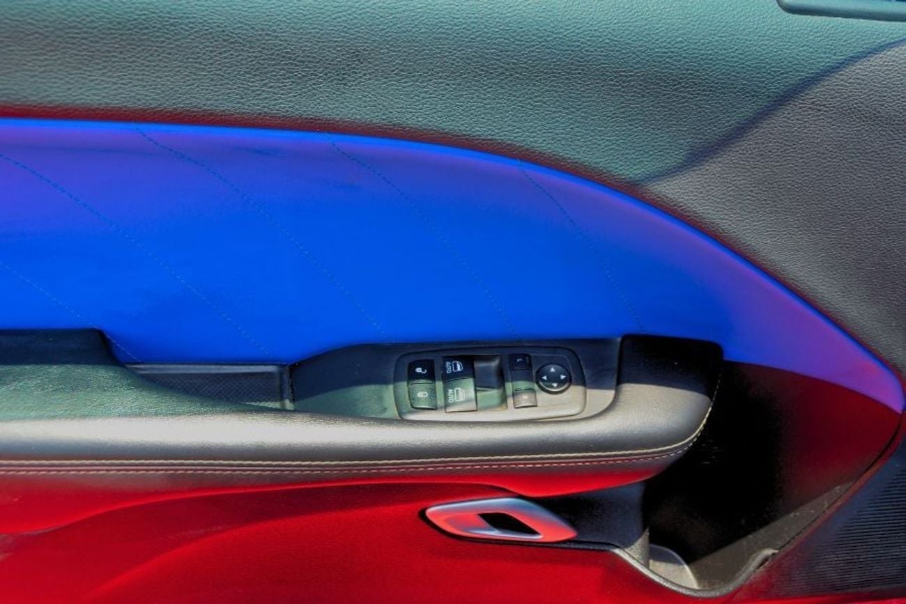Dodge Challenger SXT