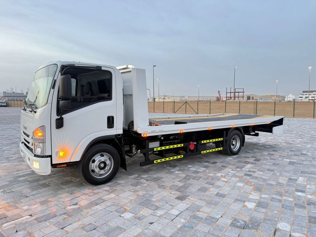 Isuzu NPR 85