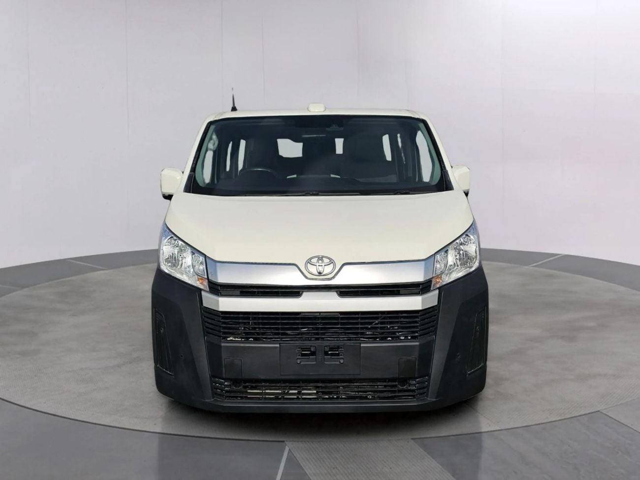 Toyota Hiace High-roof passenger Van DSL 2.8L Diesel Engine Automatic Gear 2WD 11 Deats 5 Doors