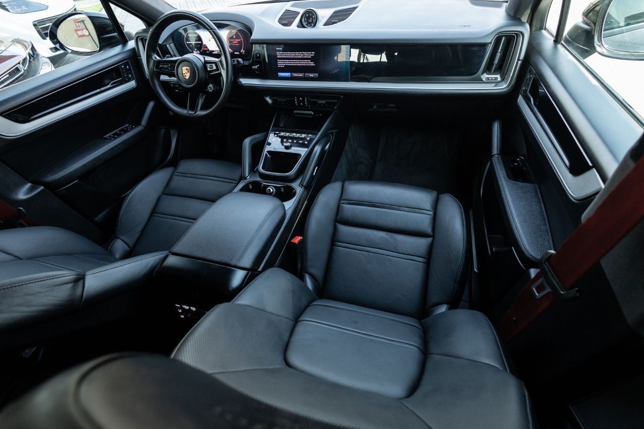 Porsche Cayenne Base