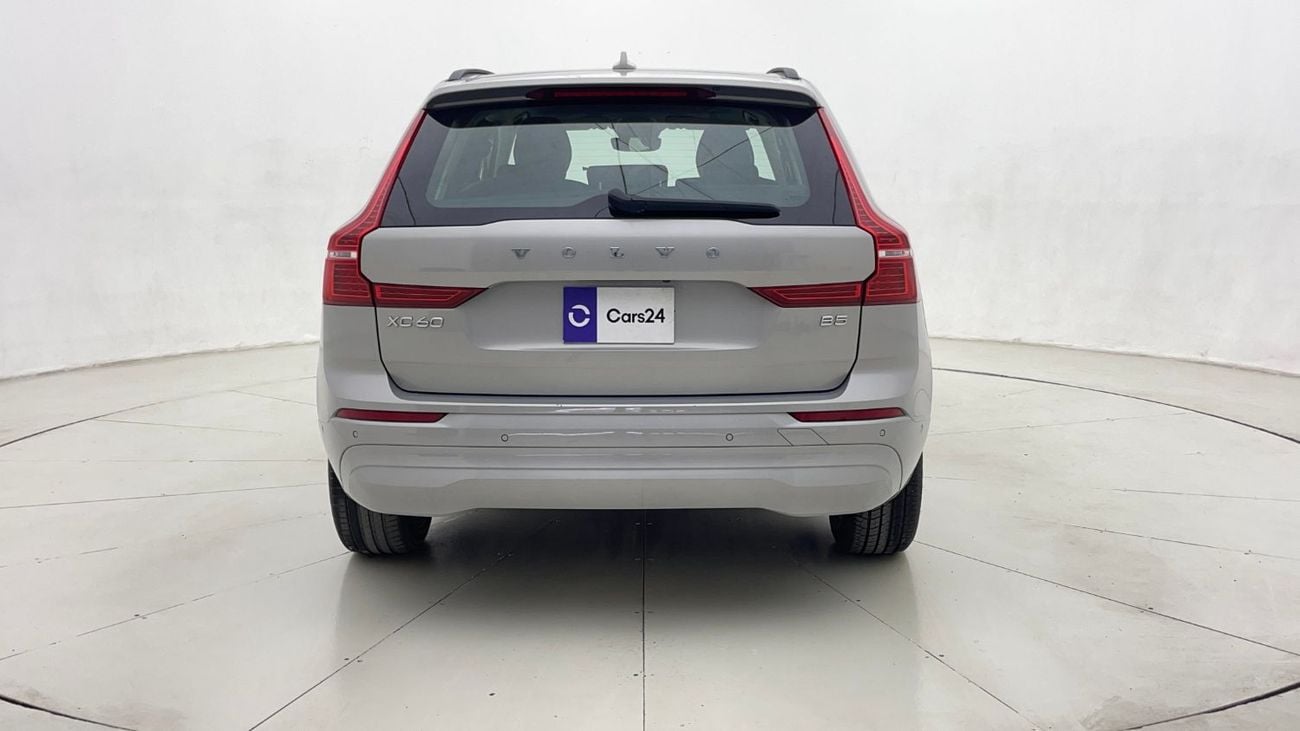فولفو XC 60 2L 2023 | 0 DP | 1561/Month | 30 Day Return | Service History