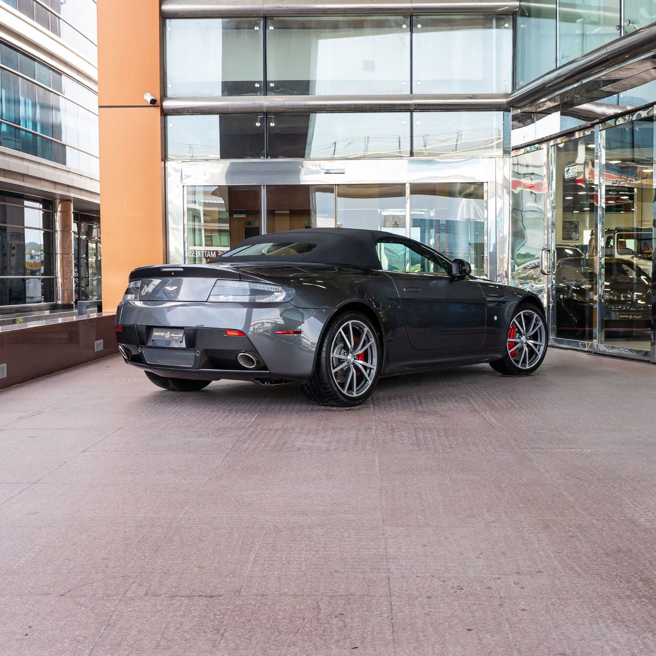 Aston Martin Vantage 2016 Aston Martin Vantage V8 S ( CONVERTIBLE ) DONE ONLY 500KM