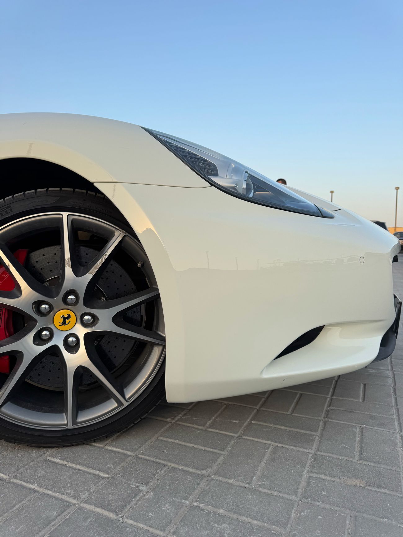 Ferrari California 2014 Ferrari California • Japan Specs  119,000 km • 4.3L V8