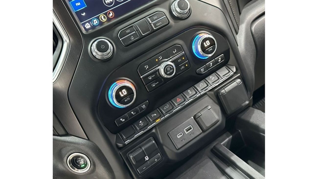 GMC Sierra 2019 GMC Sierra AT4 V8, Dec 2024 GMC Warranty + Service Pack, Full Options, GCC