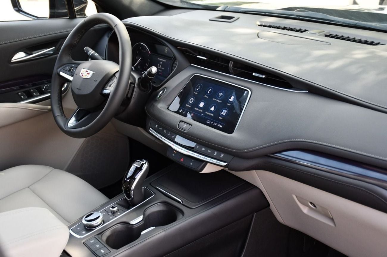 Cadillac XT4 cadillac xt4 2023 30.000 km gcc under warranty