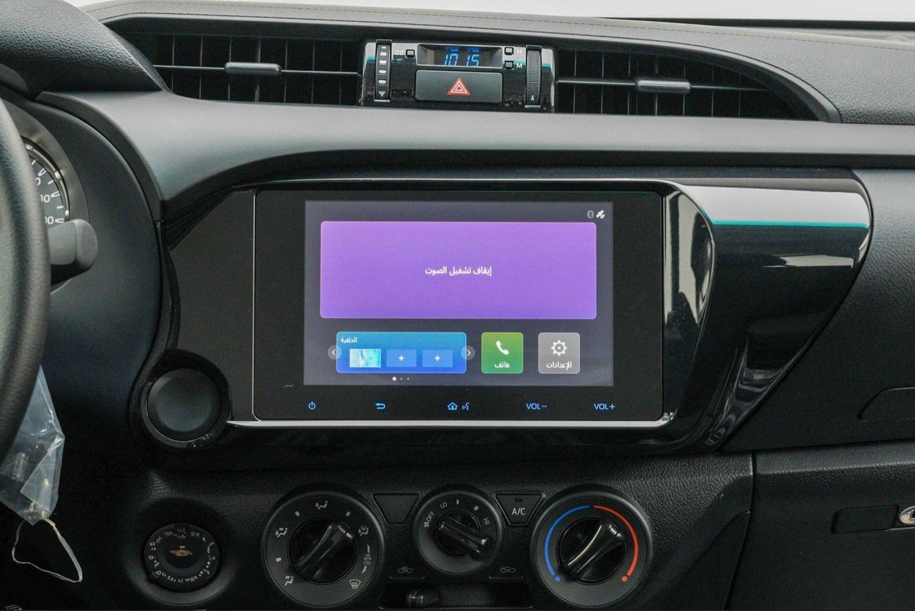 Toyota Hilux 2.4L 4X4 D/C STD(i) M/T DSL