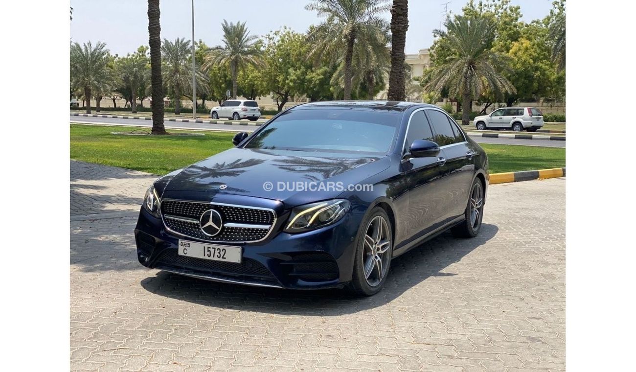 مرسيدس بنز E300 مرسيدس E 300 موديل : 2017 بحالة ممتازة