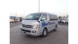 Toyota Hiace TOYOTA HIACE VAN RIGHT HAND DRIVE (PM1631)